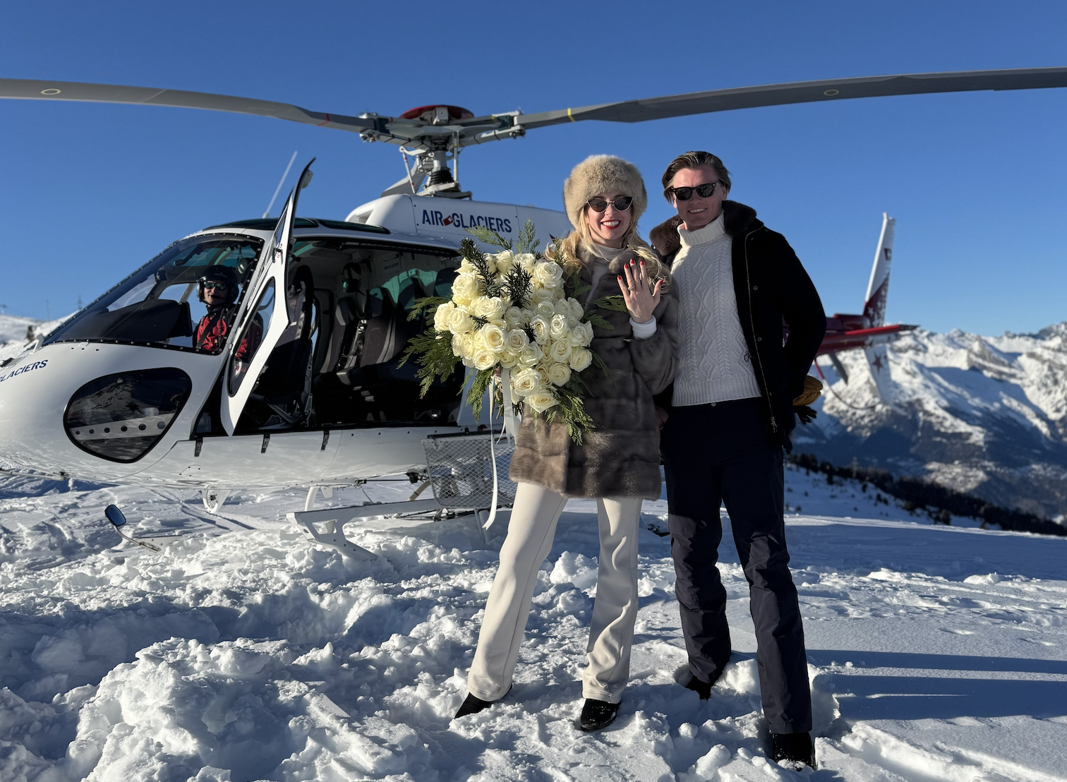 couple proposal heli flight verbier